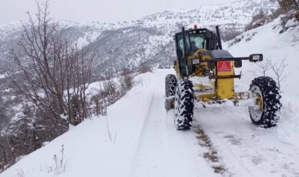 Ağrı'da kar nedeniyle bir çok köye ulaşım sağlanamıyor